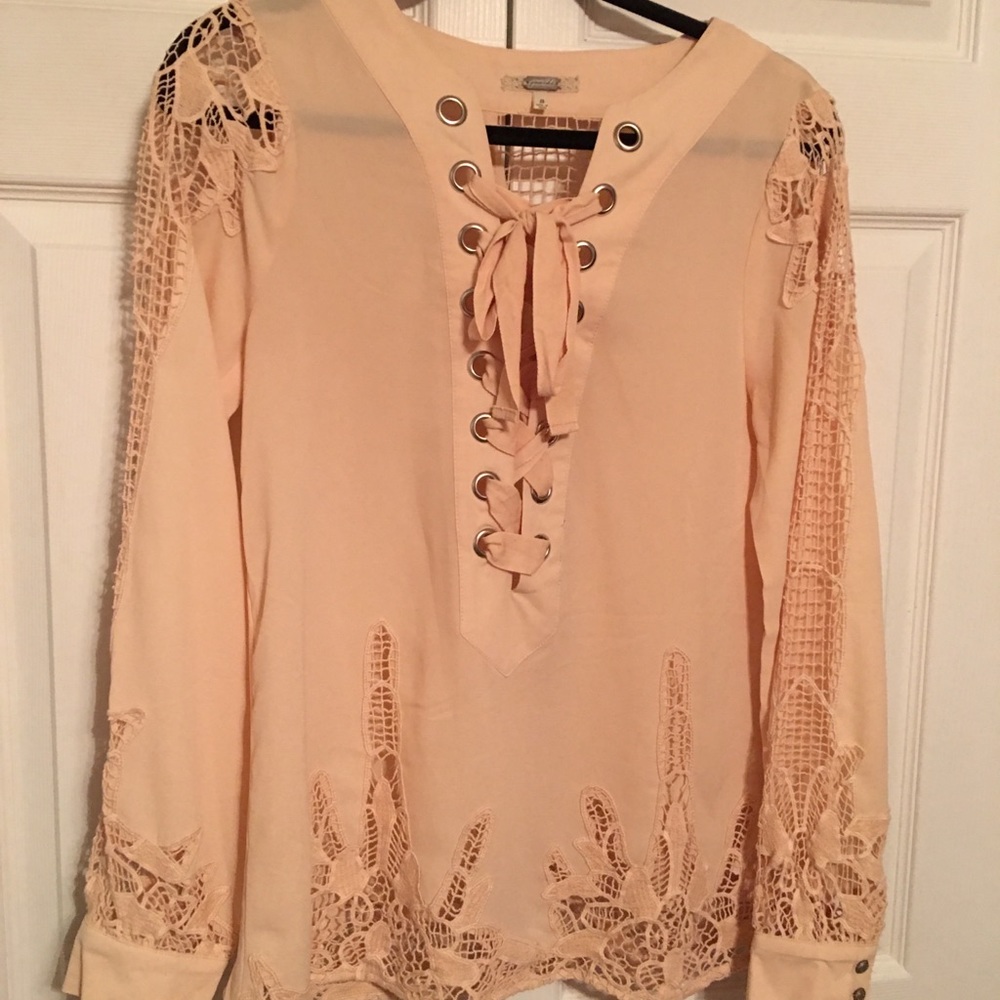 Buckle brand size Small gorgeous top